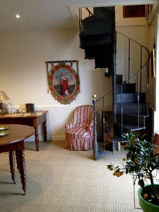 Chez L'Antiquaire Bed & Breakfast Hauterives France